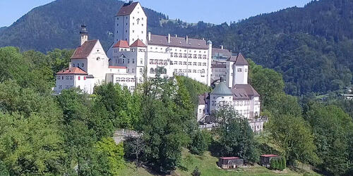 Führungen auf Schloss Hohenaschau mit Prientalmuseum und Burgladerl