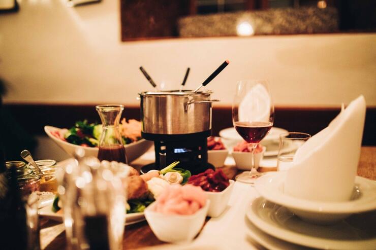 Fondue-Restaurant: Fonduevariationen über die kalten Wintermonate