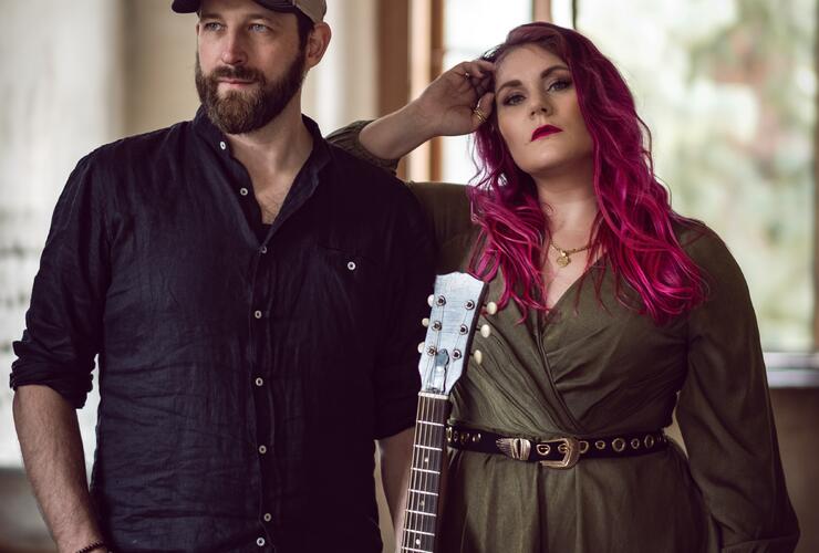 Wild As Her & Vera Klima mit Band