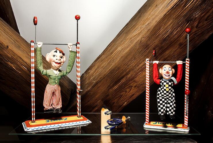 Kein Computer, keine Konsole - mit was haben Oma und Opa dann gespielt?