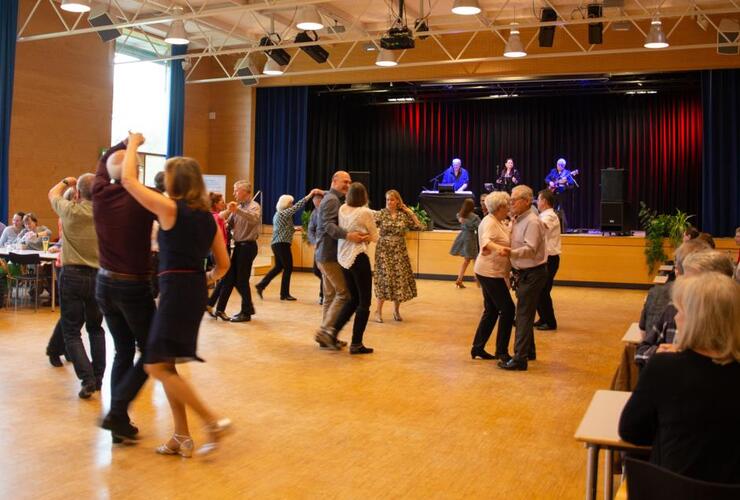 Tanzabend mit Live-Musik