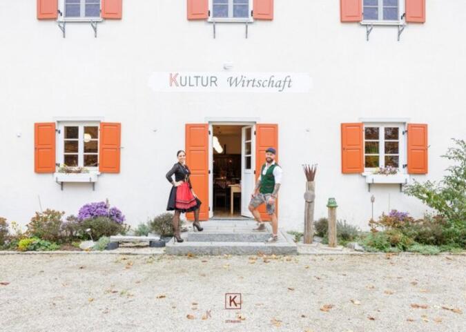 Weihnachtsfeier mit Kirchenchor - Kulturwirtschaft