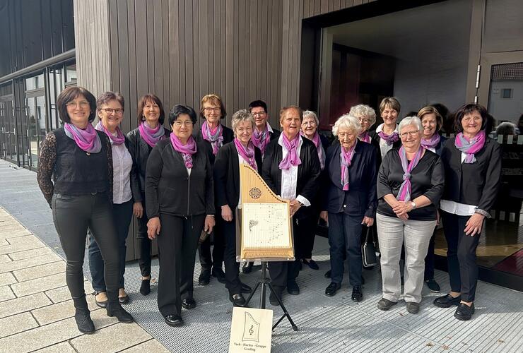 Mariensingen der Gredinger Veeh-Harfen-Gruppe