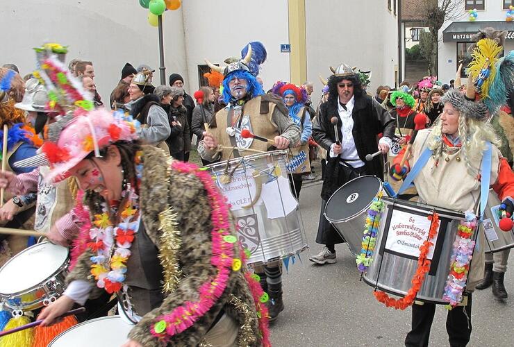 Traditioneller Faschingsumzug in Altmannstein