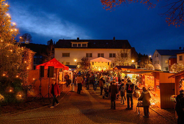 Adventsmarkt in Titting