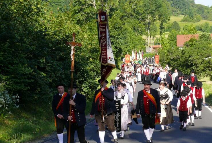 Trachtenverein D`Ossinger - Trachtlerkirwa