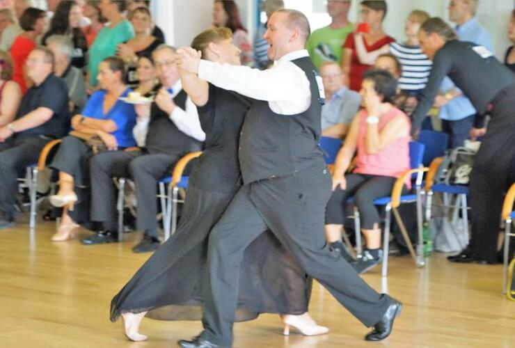 Standard- und Lateinamerikanische Tänze - Technik für alle