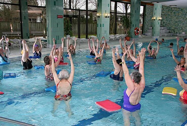 Seniorenschwimmen im BernaMare