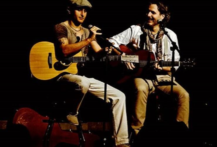 Duo Graceland: A Tribute to Simon & Garfunkel