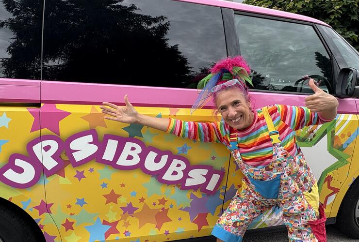 Zaubershow mit Zauberclown Manuela