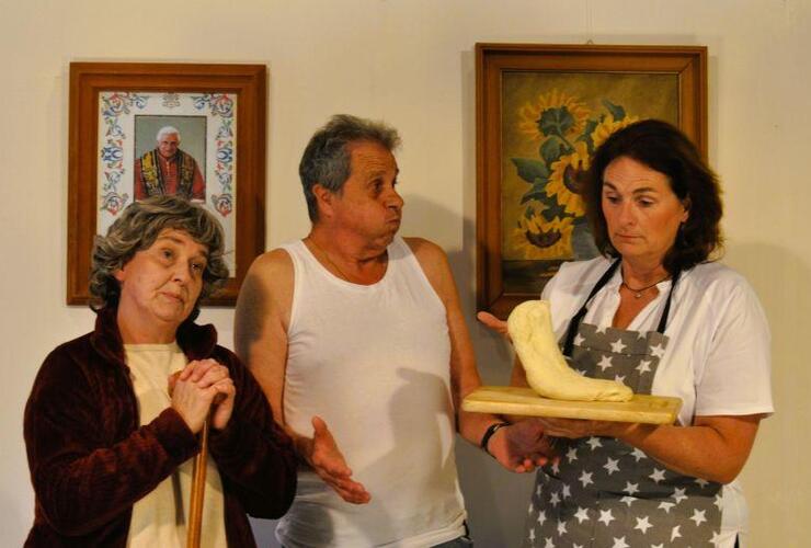 „… und morgen kommt der Papst“ eine weihnachtliche Komödie gespielt vom S'Theaterplatzl