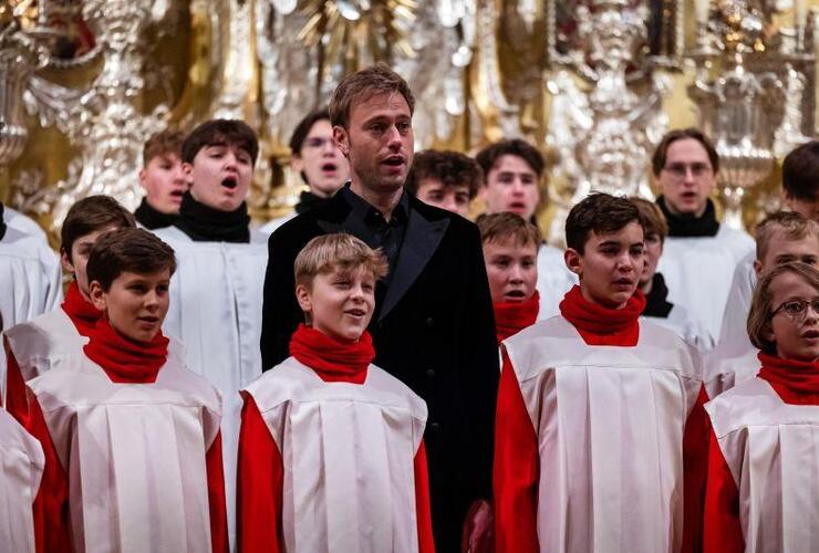 Weihnachtskonzert mit den Regensburger Domspatzen und dem IMA Alumnus Benjamin Appl