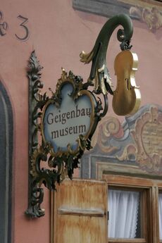 Klangerlebnis im Geigenbaumuseum (Dänzl Violine) 