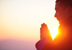 Sri Sai Prana Yoga mit Katja