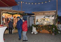 Weihnachtszauber Bad Endorf am Kirchplatz