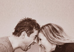 Anna Loos & Jan Josef Liefers lesen Nick Hornby´s "Keiner hat gesagt, dass du ausziehen sollst."