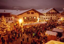 Dorfadvent "Auf Weihnachten zua" mit Adventsingen