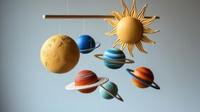 Wir basteln ein Sonnensystem-Mobile: Eine kreative Reise durch unser Weltall!