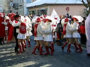 Traditioneller Faschingszug mit anschl. Faschingstreiben Traditioneller Faschingszug mit anschl. Faschingstreiben