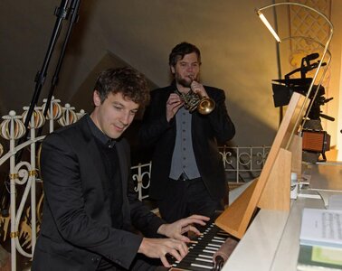 Vorsilvester-Konzert mit Johannes Berger und Korbinian Weber  Vorsilvester-Konzert mit Johannes Berger und Korbinian Weber