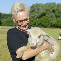 Autorenlesung mit Bärbel Schäfer: Eine Herde Schafe, ein Paar Gummistiefel und ein anderer Blick aufs Leben