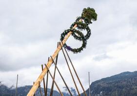 Maibaum-Aufstellen in Berchtesgaden