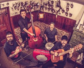 Django 3000 - UNPLUGGED