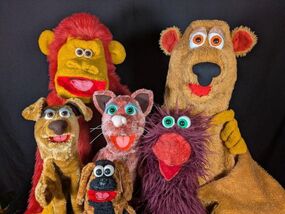 Swinging Puppets – „Karneval der Tiere“ 