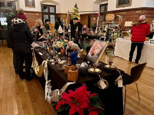 Kunsthandwerkermarkt „Handgmochts“