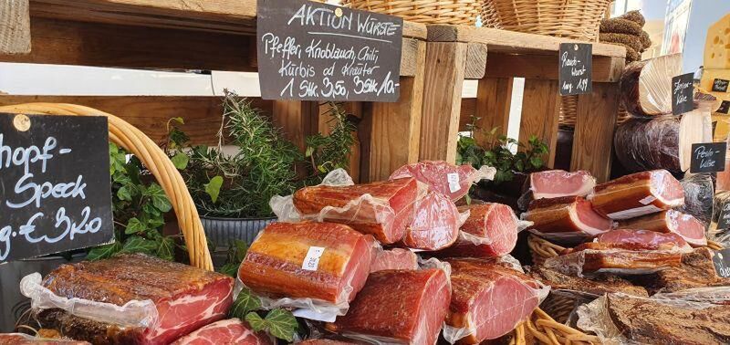 Wochenmarkt am Bernauer Rathausplatz