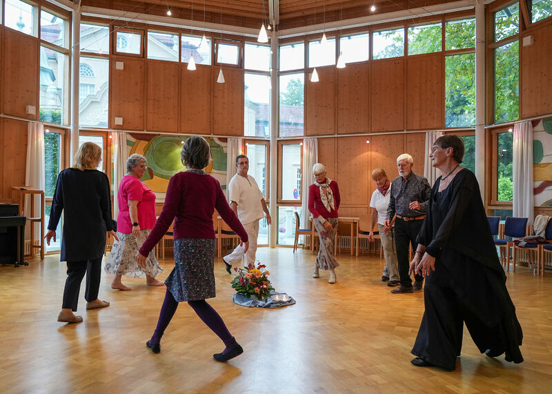 Trauer und Tanz - Meditation des Tanzes-Sacred Dance