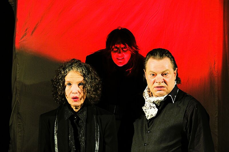 The shocking Opera of Shining