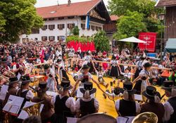 Dorffest  "Um die Linde"   in Grainbach  
