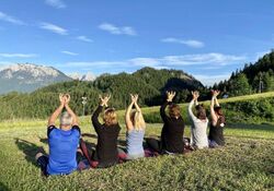 Yoga am Berg mit "Natur-Yoga"