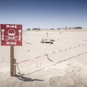 Kriegsfolgen durch Landminen, Streubomben und Explosivwaffen