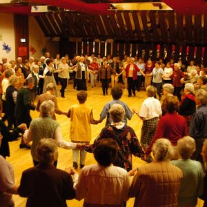 "Wir tanzen um die Welt": Tanzfest im Stadtsaal Imst