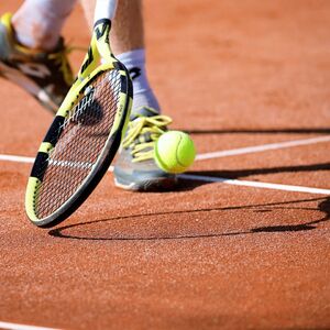 Start Tenniskurse für Kinder und Erwachsene