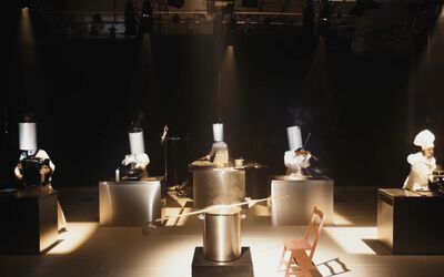 Pasta Diva, Performance