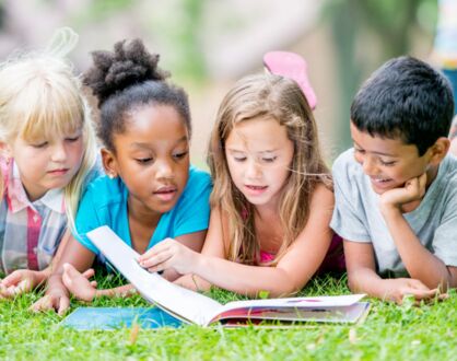 Vorlesen international  in deutscher und französischer Sprache