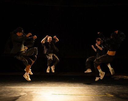 Hennermanns Horde - Väter (Tanzfestival für junges Publikum)