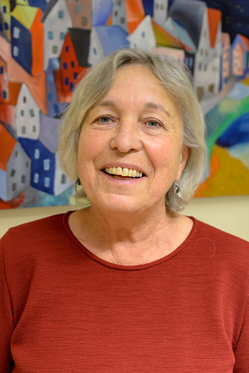 „Literarischer Salon“ in der Stadtbibliothek Freising: Gisela Landesberger porträtiert Fanny Gräfin zu Reventlow