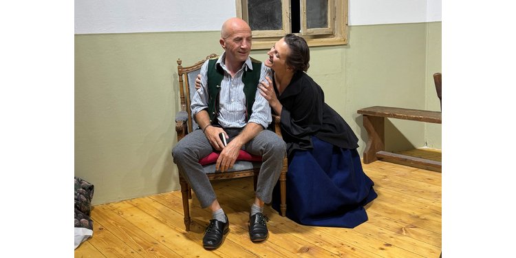 Theater Aibling: „Der verkaufte Großvater"