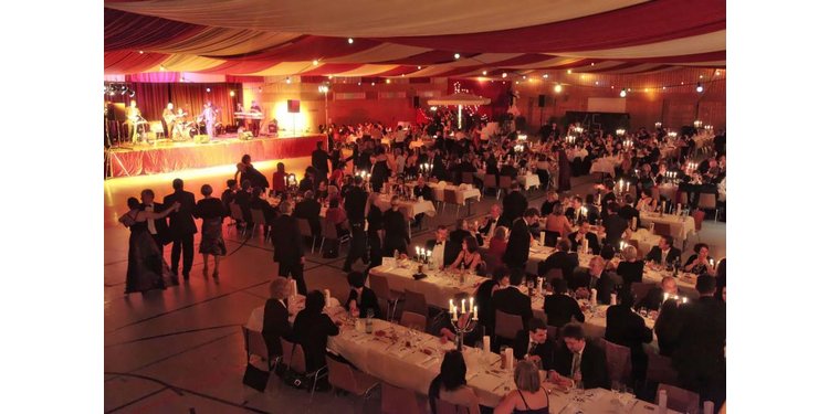 BADRIAZZO - Wasserburger Schwarz Weiss Ball