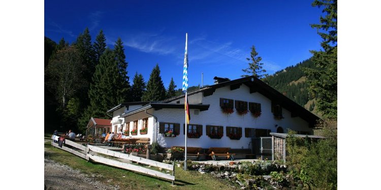 Hüttengaudi auf der Mitteralm