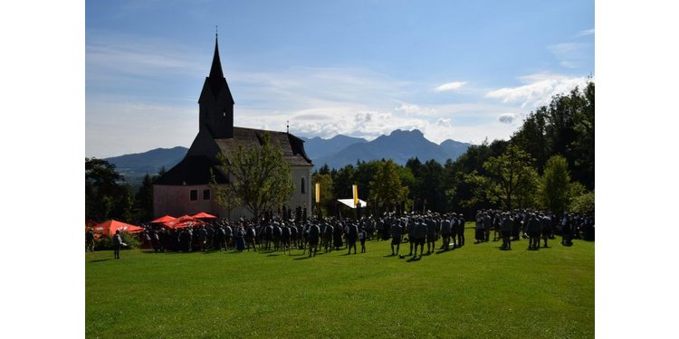 Gau-Trachtenwallfahrt zur Schwarzlack