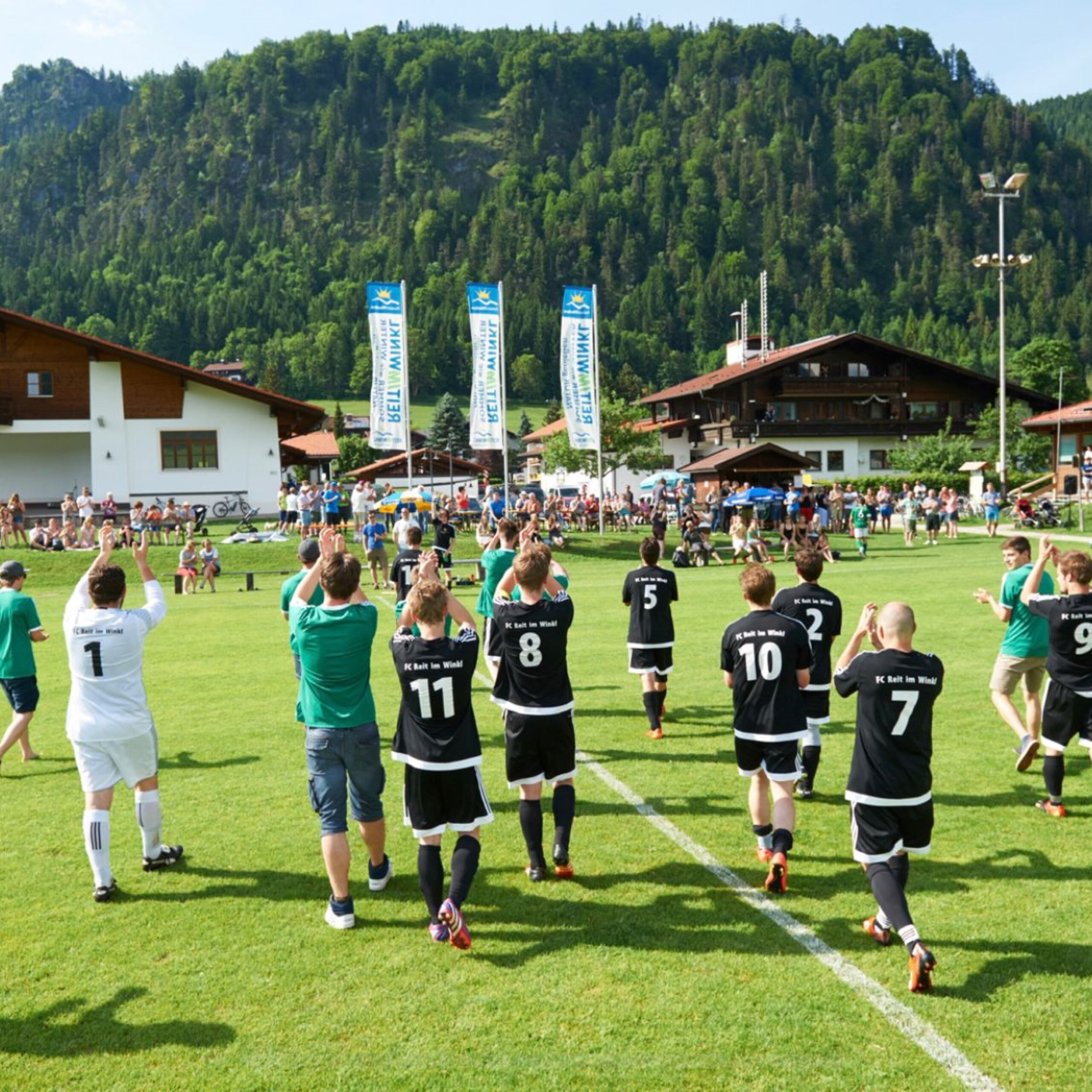 Fußball-Spiel - FC Reit im Winkl gegen den SG Übersee/Grassau