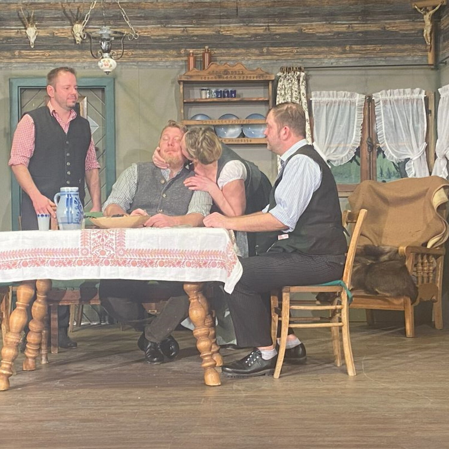 Die drei Dorfheiligen Premiere