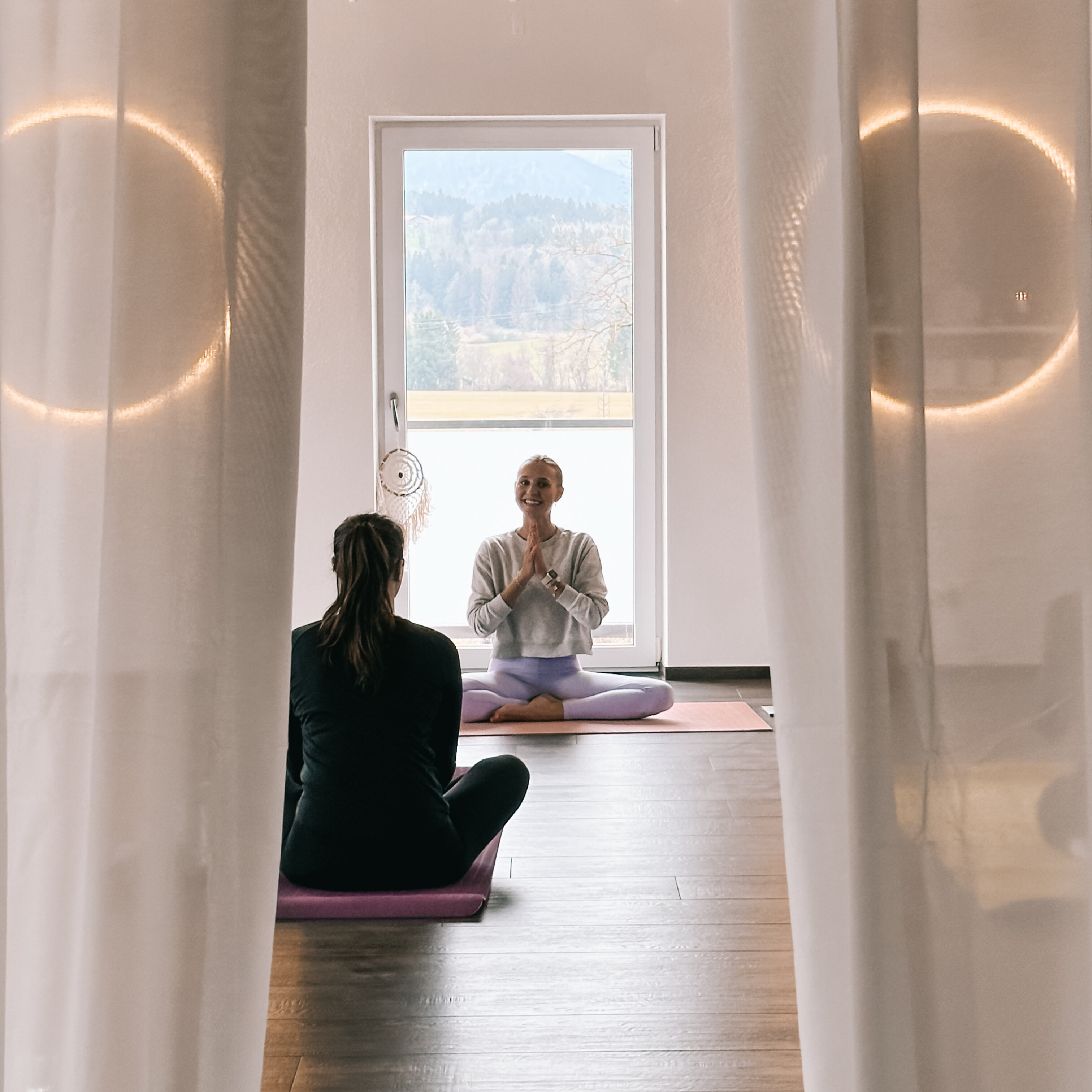 Soulfulflow Yoga - Easy Vinyasa Yoga Flow