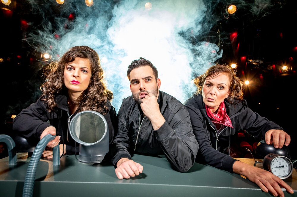 Jenny Bins, Steven Klopp und Santina Maria Schrader