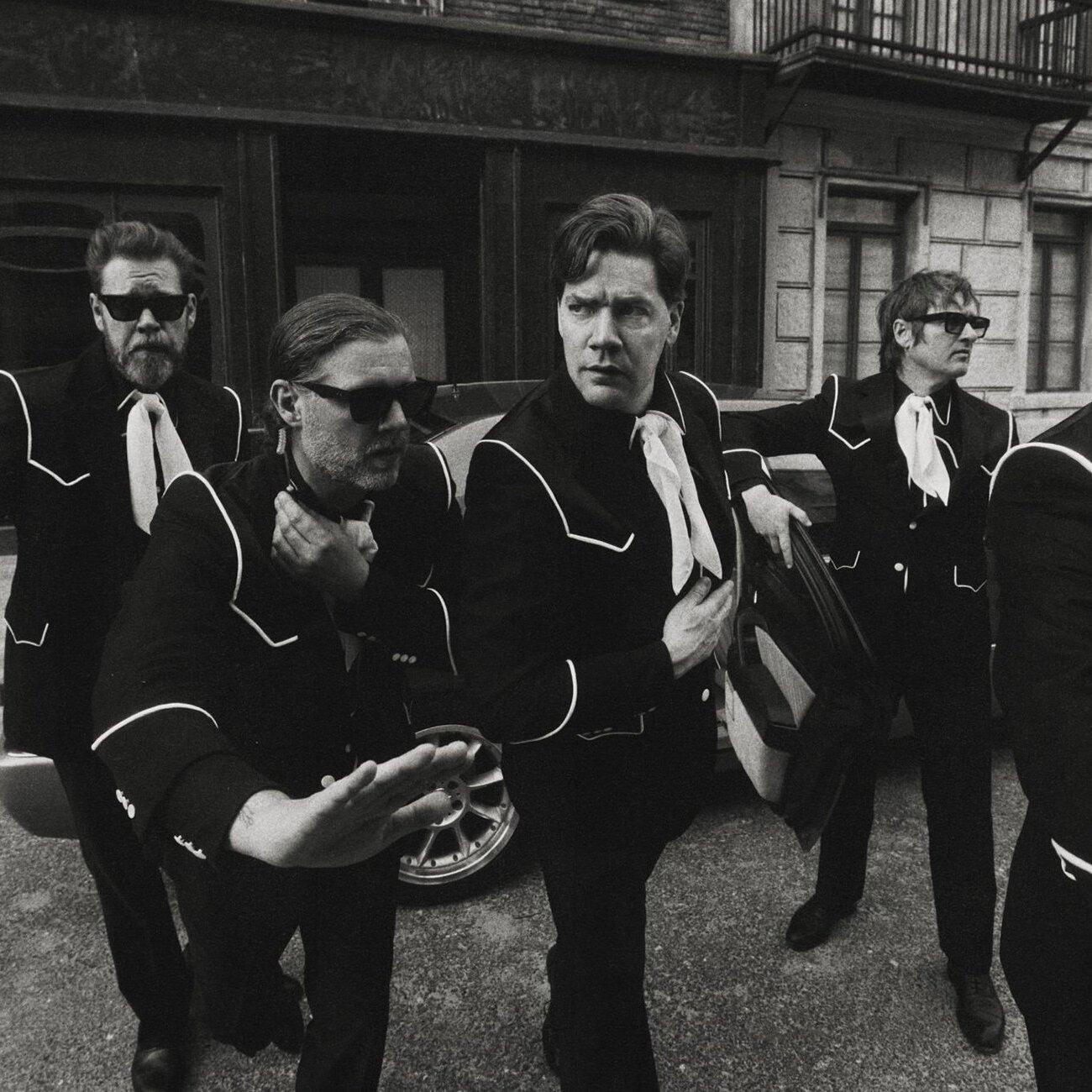 THE HIVES